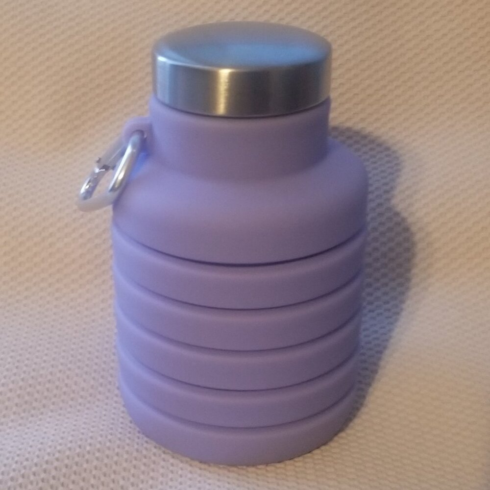 New collapsible silicone purple water bottle with clip - Picture 2 of 6